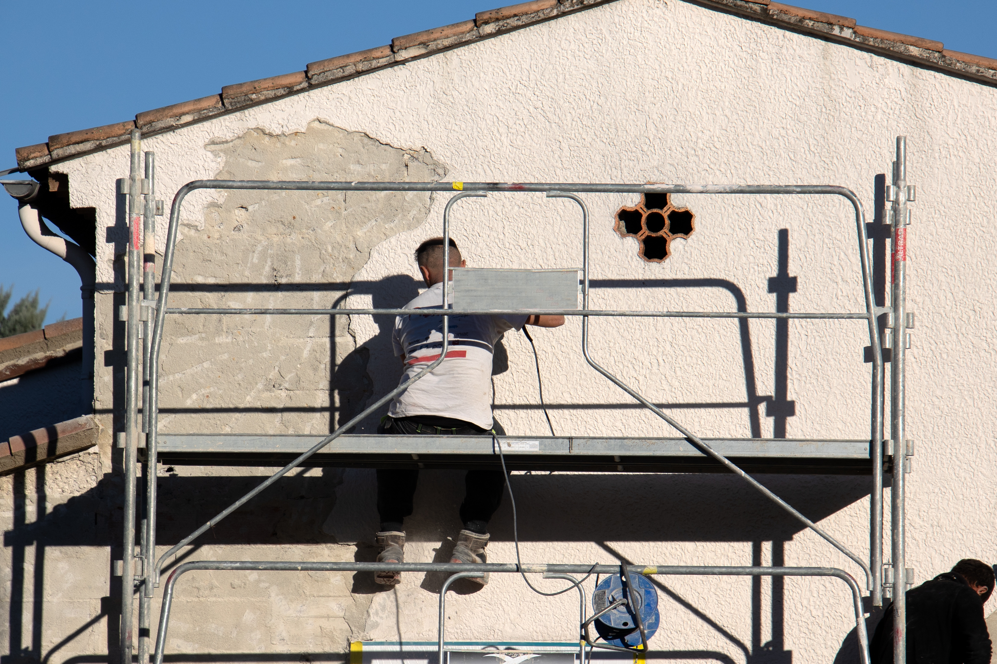 Ravalement de façade : quand le faire et comment décrocher le chantier ?