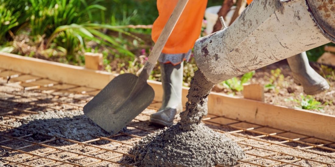 Quel prix pour faire poser une dalle en béton ?